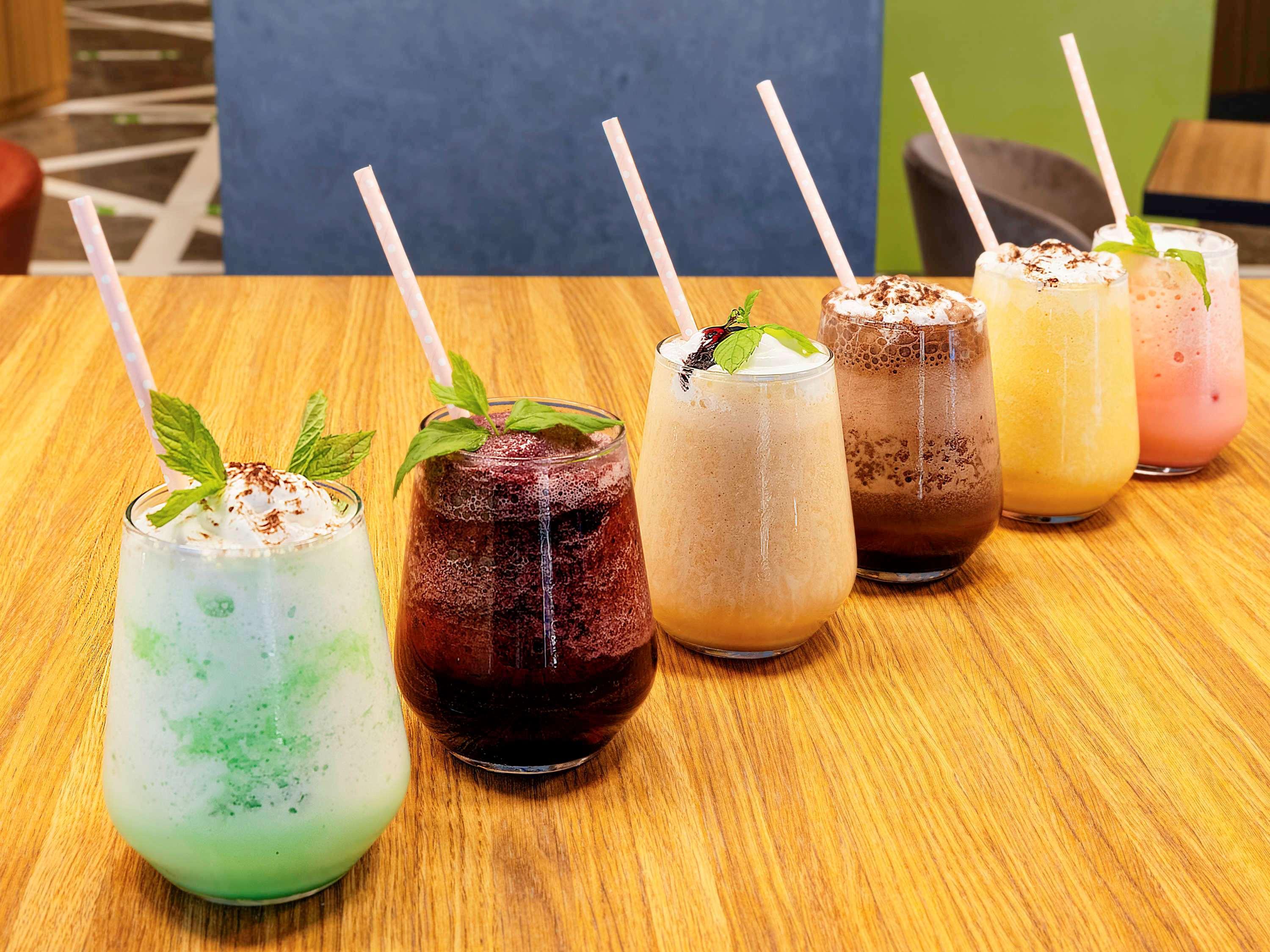 Ibis Styles Istanbul Merter 외부 사진 A selection of bubble tea