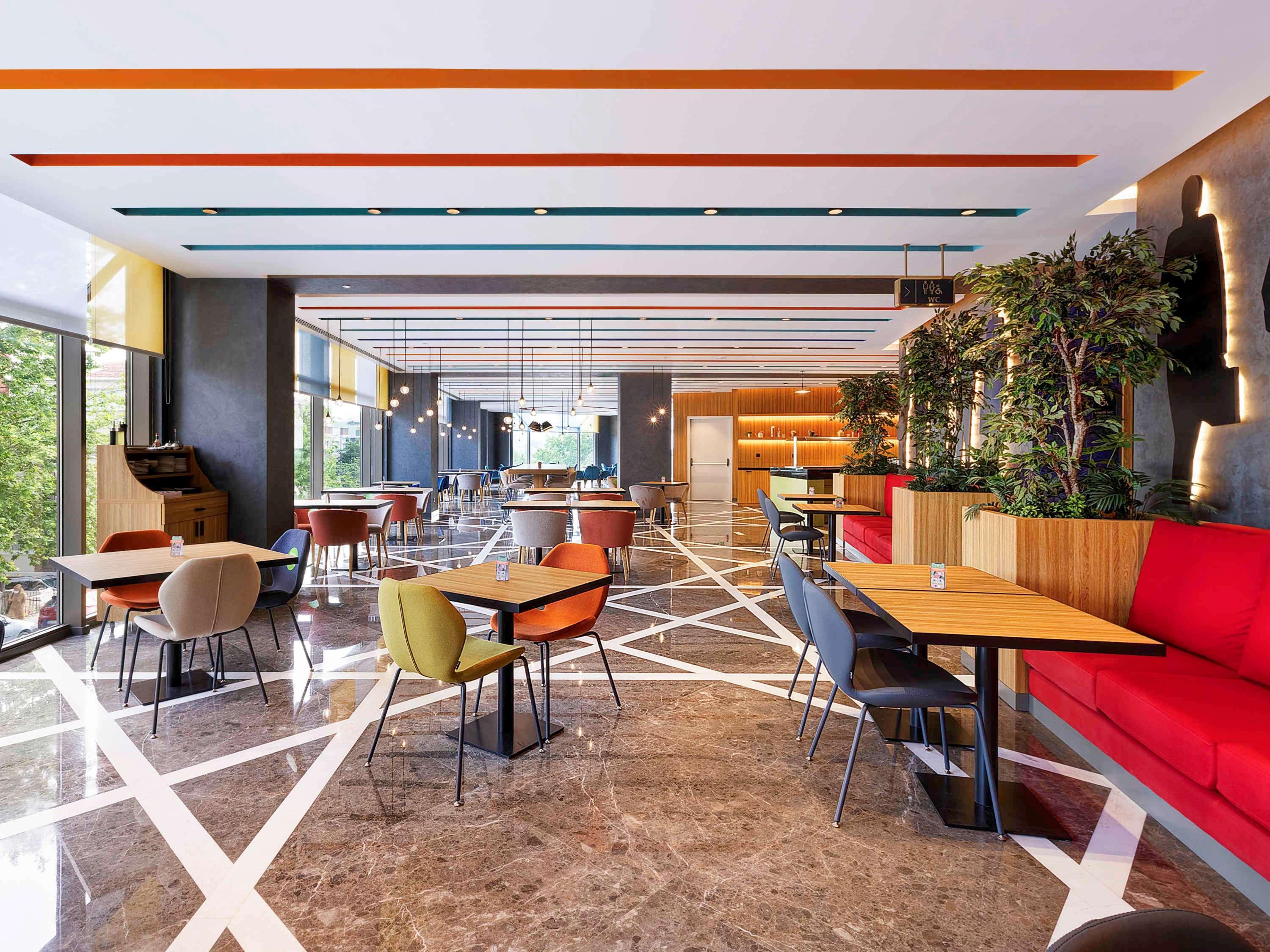 Ibis Styles Istanbul Merter 외부 사진 The lounge at the airport